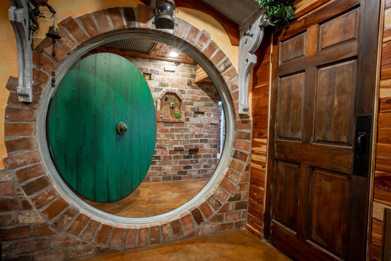 The Hobbit House, Fantasy Comes Home! Russellville Exteriér fotografie