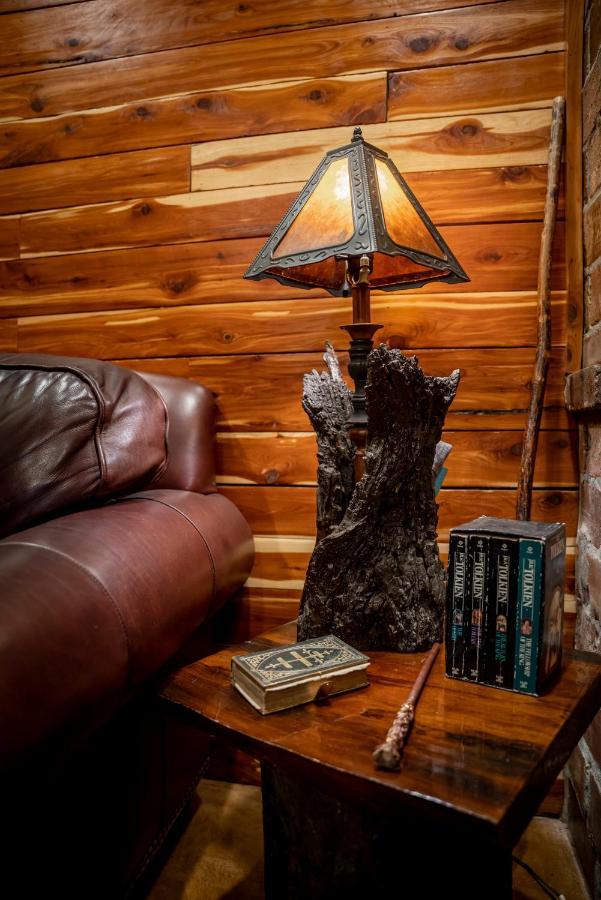 The Hobbit House, Fantasy Comes Home! Russellville Exteriér fotografie