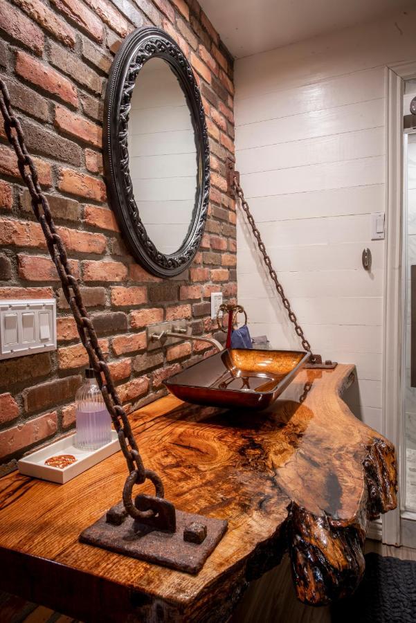 The Hobbit House, Fantasy Comes Home! Russellville Exteriér fotografie